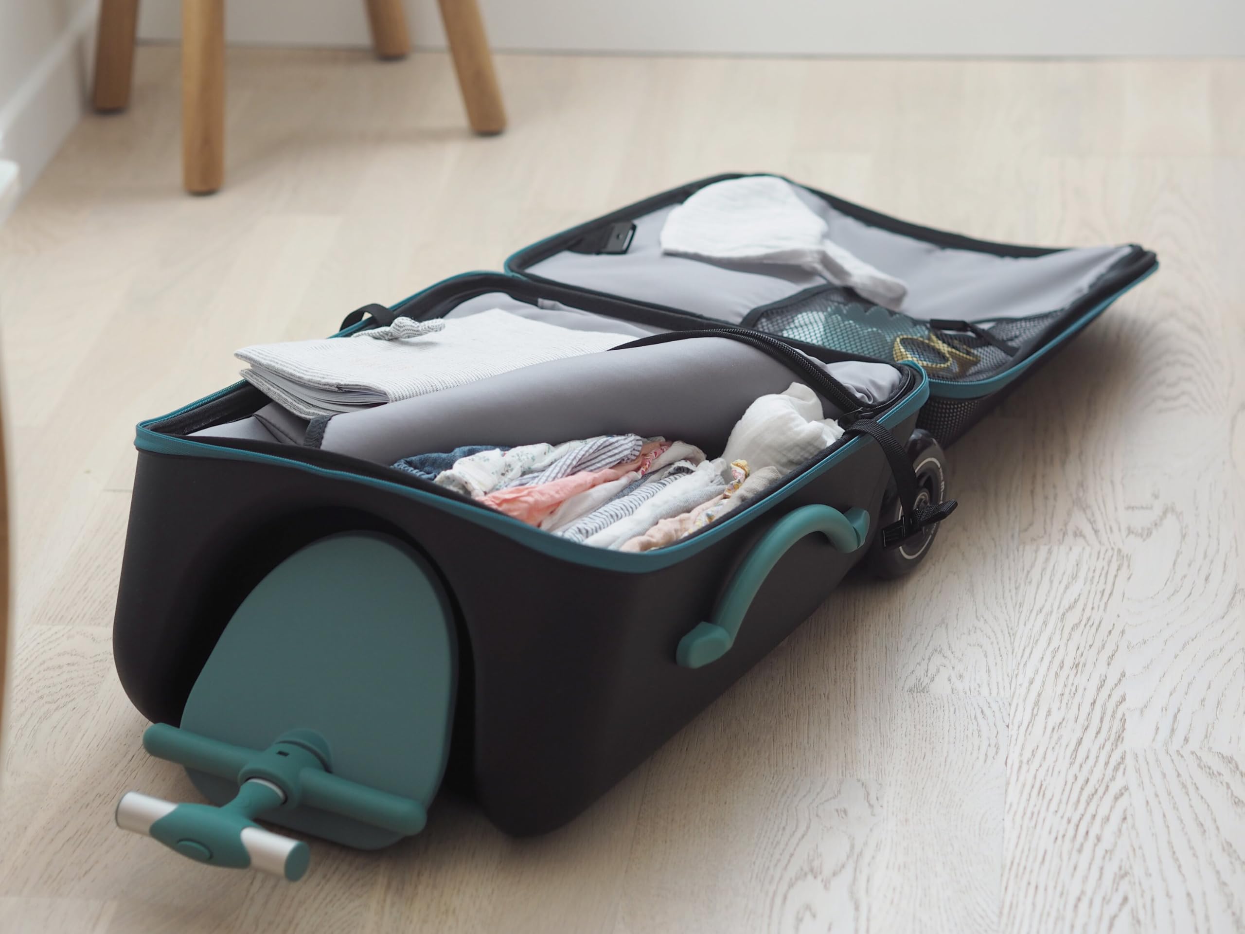 b-aba-x-micro-mobility-luggage-eazy-2-in-1-kinder-kabinenkoffer-mit-sitz-ab-4-ja image 3