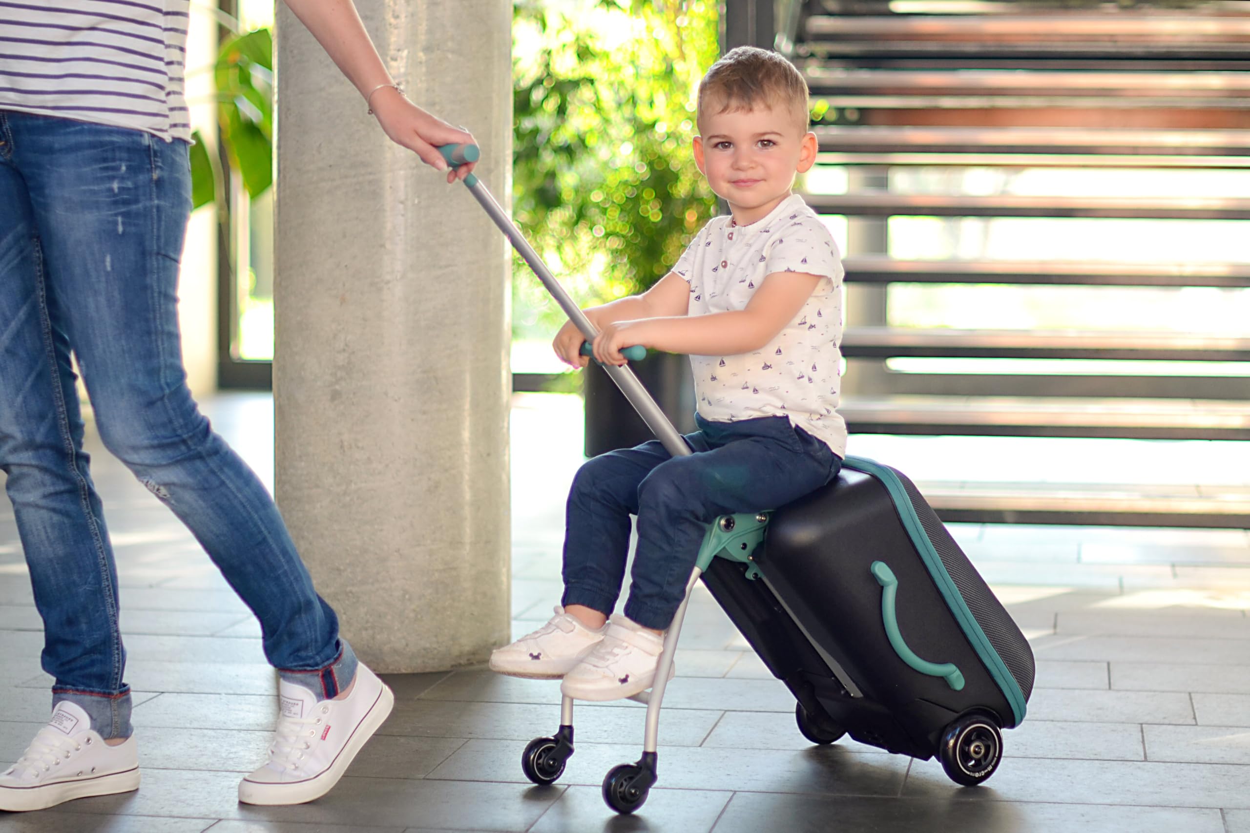 b-aba-x-micro-mobility-luggage-eazy-2-in-1-kinder-kabinenkoffer-mit-sitz-ab-4-ja image 5
