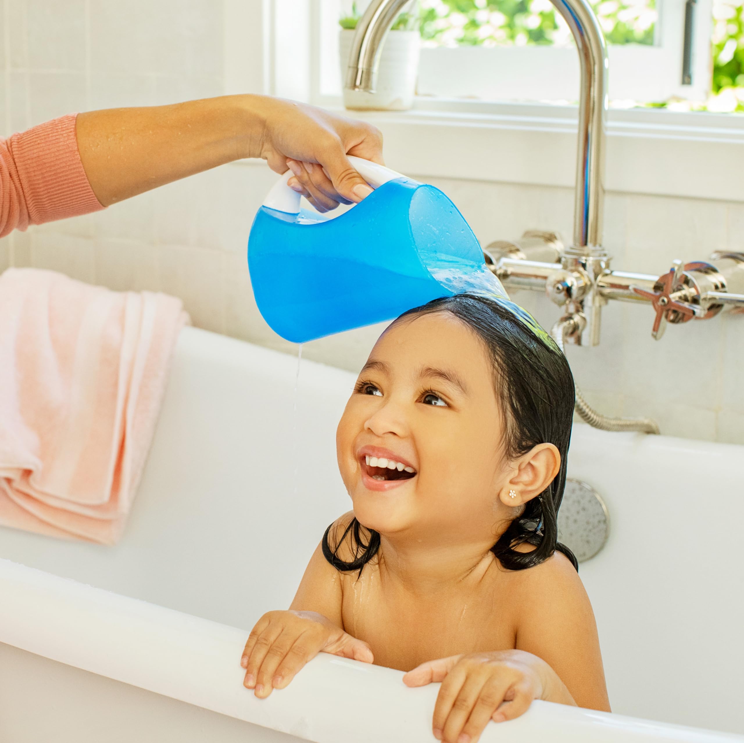 munchkin-haarwaschbecher-mit-weichem-rand-shampoo-aussp-lhilfe-f-r-babys-und-kle image 3