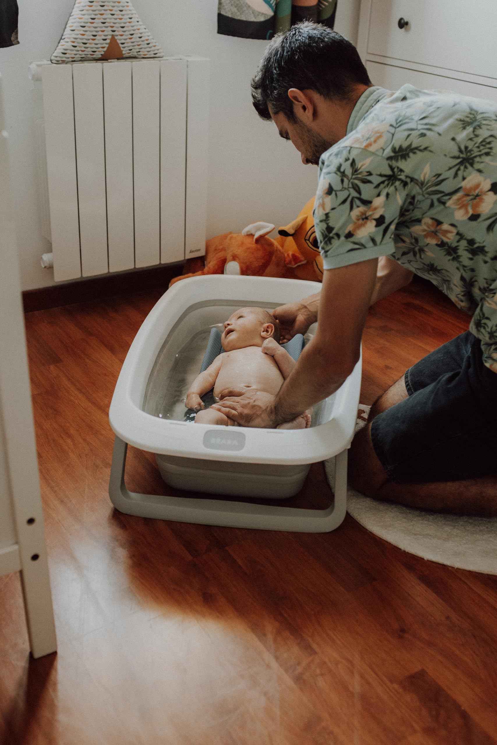 b-aba-eazy-pop-cam-l-o-faltbare-babybadewanne-ultrakompakt-mit-rutschfesten-f-en image 5